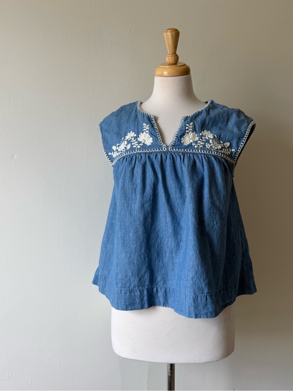 Gap 1969 Embroidered Chambray Boho Top XS (or small)